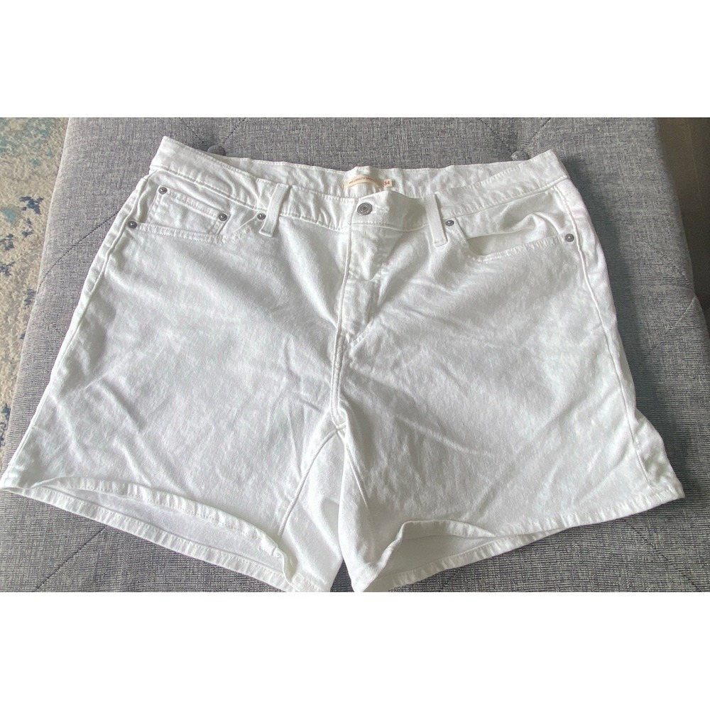 Levis Womens Mid-Length Denim Shorts White Mid Rise Size 34 NWT 29965-0129